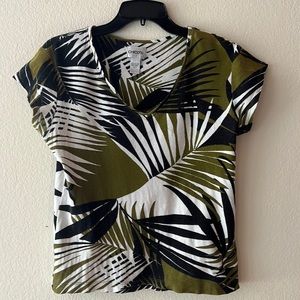 Chicos palm short sleeve shirt, size 0